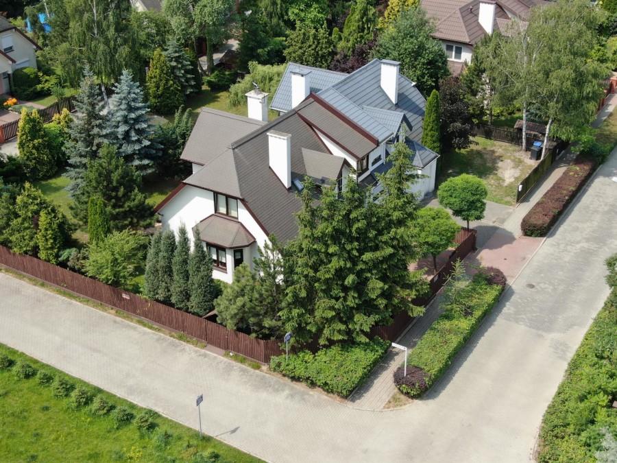 piaseczyński, Piaseczno, Józefosław, Urzekający dom 162 m2/587m2 z pięknym ogrodem.